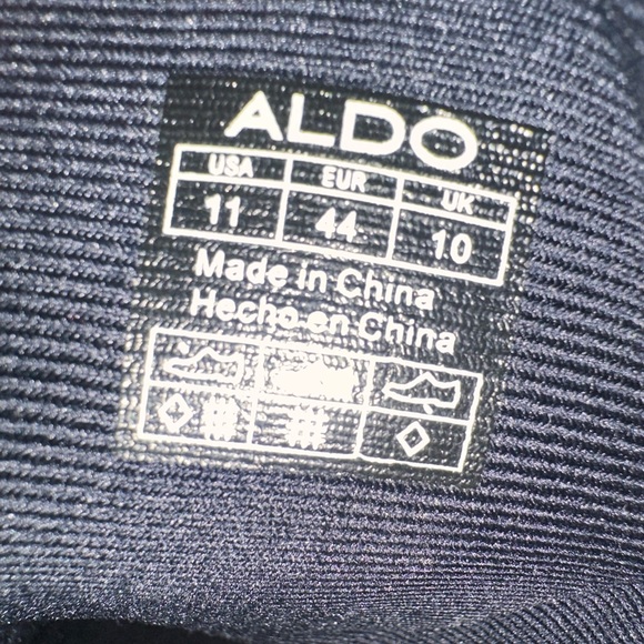 Urban ZARA tennis shoes Like NEW! (they were wore 2 times) - Picture 3 of 8